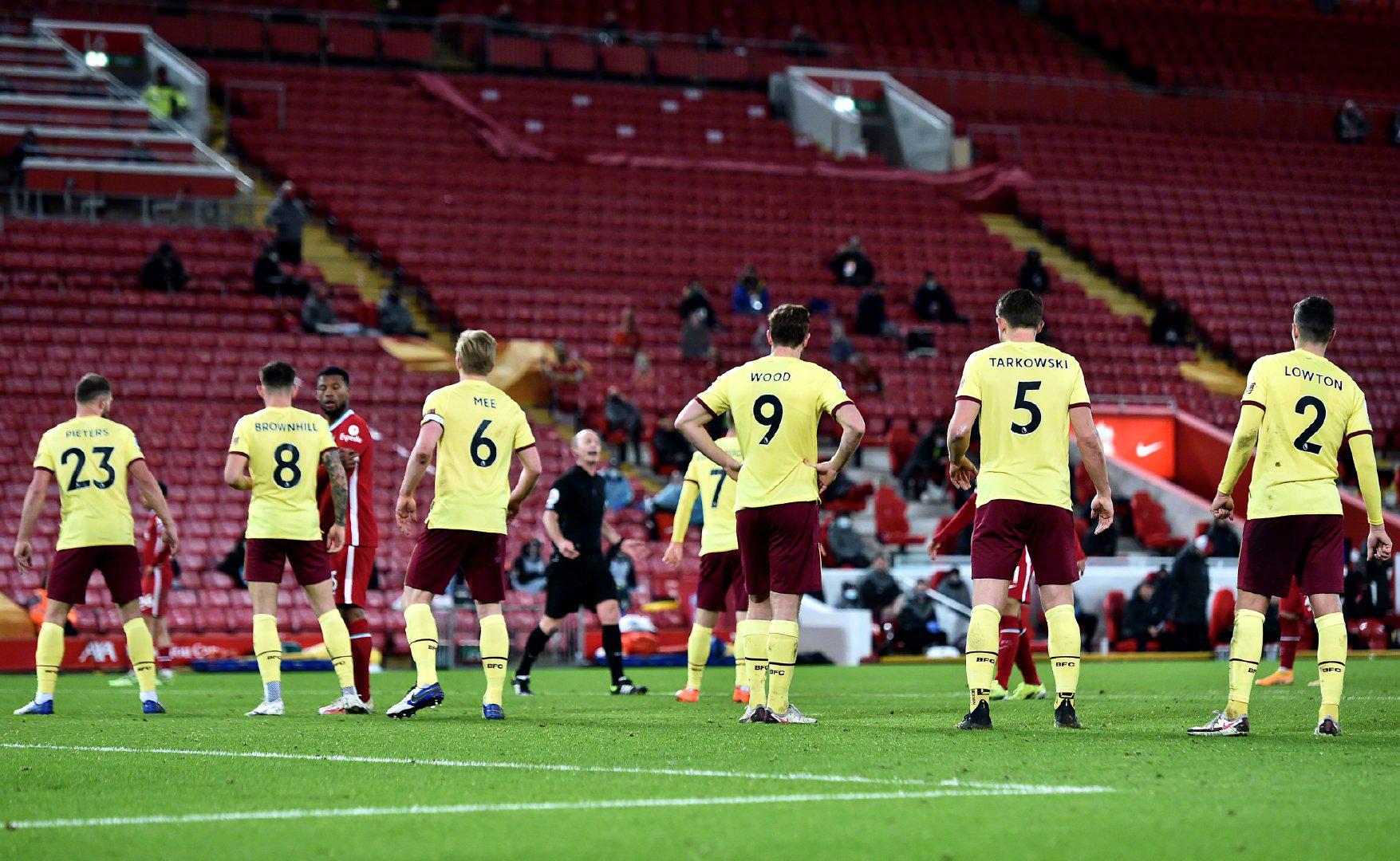 意球和角球 意球和角球